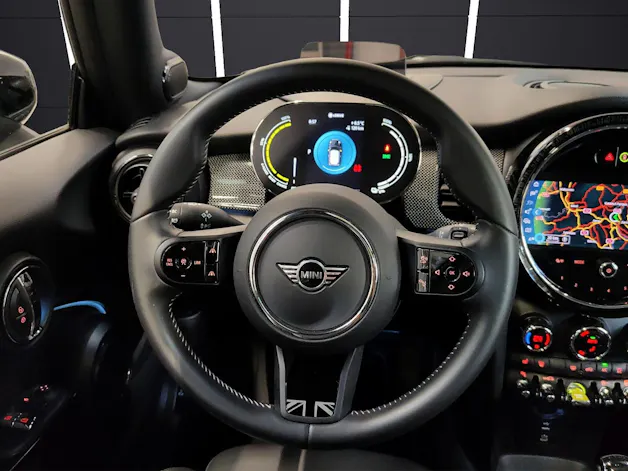 MINI F56 Cooper SE