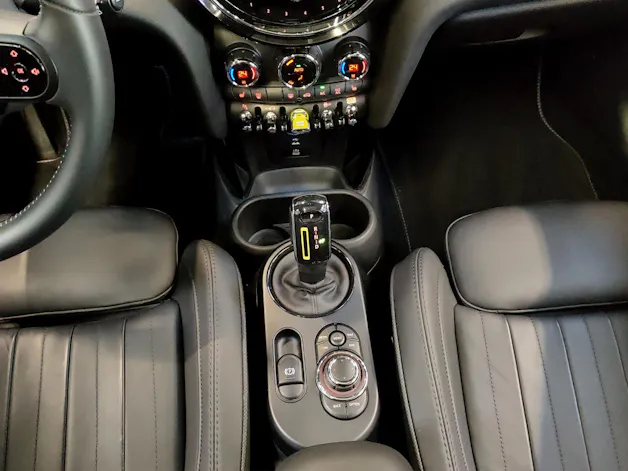 MINI F56 Cooper SE