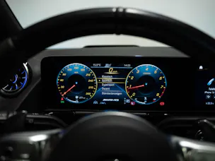 MERCEDES-BENZ GLA-Klasse H247 GLA 45 S AMG 4matic+