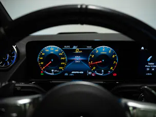 MERCEDES-BENZ GLA-Klasse H247 GLA 45 S AMG 4matic+