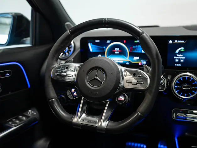 MERCEDES-BENZ GLA-Klasse H247 GLA 45 S AMG 4matic+