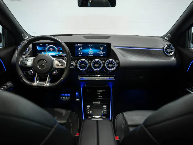 MERCEDES-BENZ GLA-Klasse H247 GLA 45 S AMG 4matic+