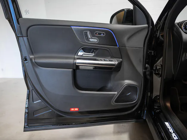 MERCEDES-BENZ GLA-Klasse H247 GLA 45 S AMG 4matic+