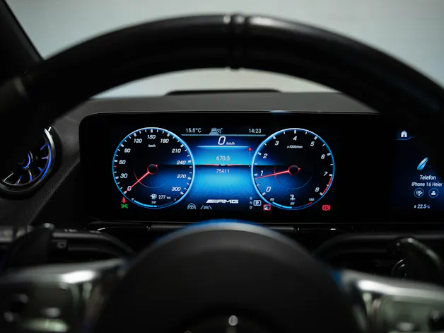 MERCEDES-BENZ GLA-Klasse H247 GLA 45 S AMG 4matic+