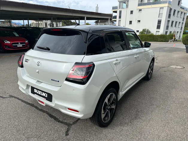 Suzuki Swift 1.2 Piz Sulai Top Hybrid 4x4