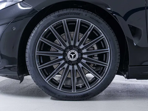 MERCEDES-BENZ CLA 350 4MATIC SB EQ