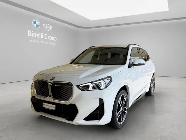 BMW iX1  30 xDrive M-SportPaket