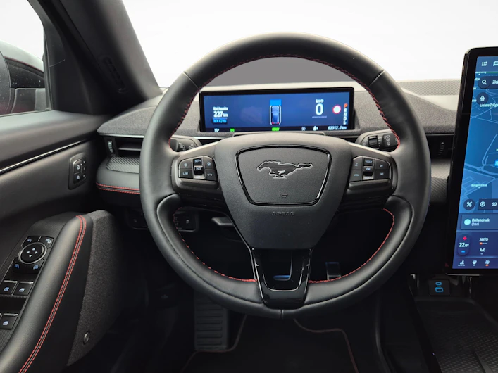 Fahrzeugbild FORD MUSTANG MACH-E
