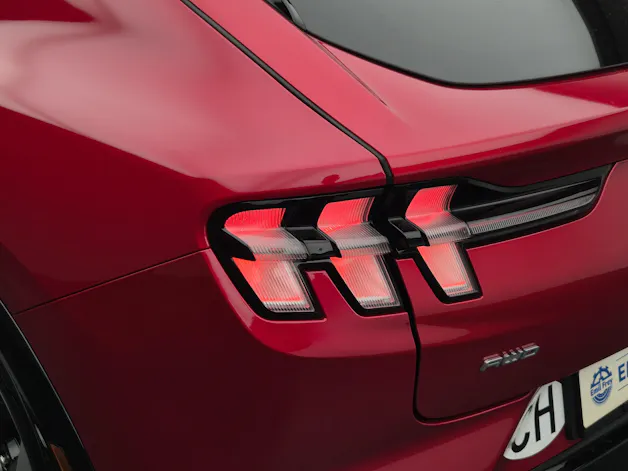 FORD Mustang Mach-E Extended AWD