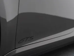 PORSCHE 911 Carrera 4 GTS