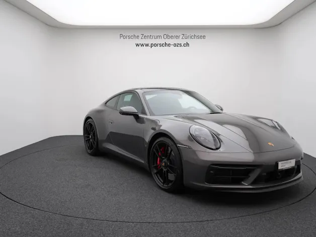 PORSCHE 911 Carrera 4 GTS