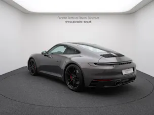 PORSCHE 911 Carrera 4 GTS