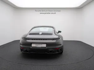 PORSCHE 911 Carrera 4 GTS