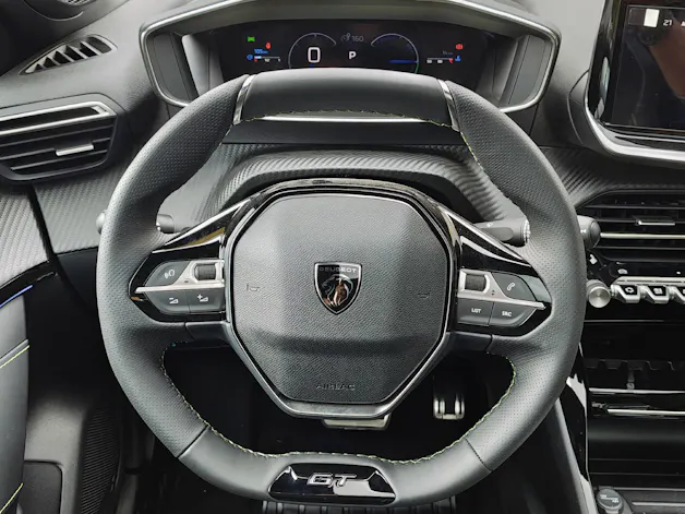 PEUGEOT 208 1.2 Hybrid 145 GT Exclusive
