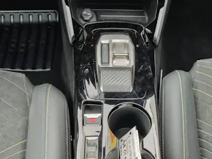 PEUGEOT 208 1.2 Hybrid 145 GT Exclusive