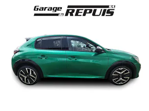 PEUGEOT 208 1.2 Hybrid 145 GT Exclusive