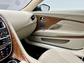 immagine del veicolo ASTON MARTIN DB11 Coupé 5.2 V12 Bi-Turbo