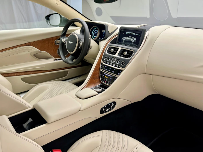 immagine del veicolo ASTON MARTIN DB11