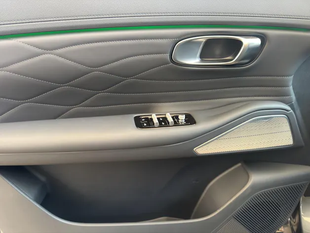 Geely Starray EM-i Max+ 262PS *Reichweite bis zu 1055Km*