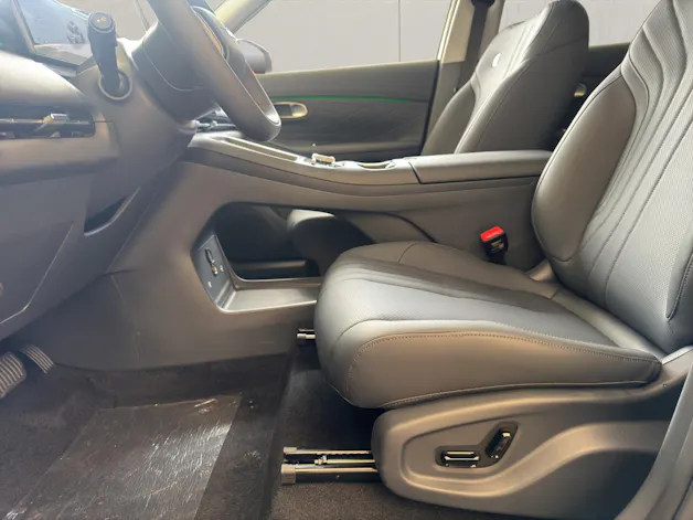 Geely Starray EM-i Max+ 262PS *Reichweite bis zu 1055Km*