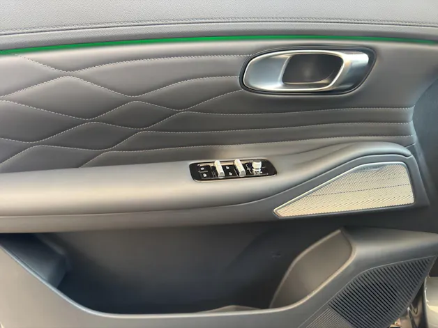 Geely Starray EM-i Max+ 262PS *Reichweite bis zu 1055Km*