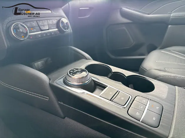 FORD Kuga 2.5 Plug-in Hybrid Vignale