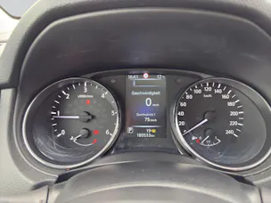 NISSAN Qashqai 1.6 dCi Tekna