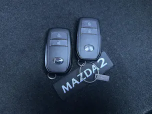 MAZDA 2 1.5 Hybrid Homura