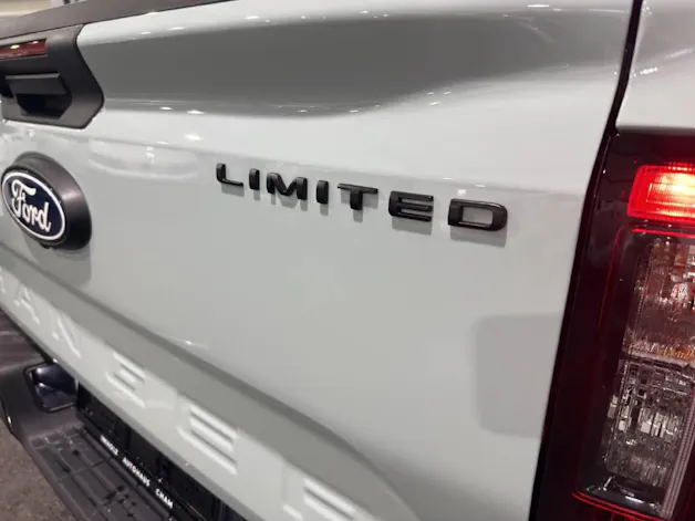 FORD Ranger D-Kab. Pick-up 3.0 EcoBlue 4x4 240 PS Limited