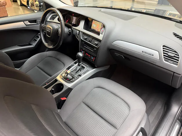 AUDI A4 Avant 2.0 TFSI 211 quat. S-Tronic
