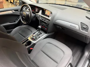 AUDI A4 Avant 2.0 TFSI 211 quat. S-Tronic