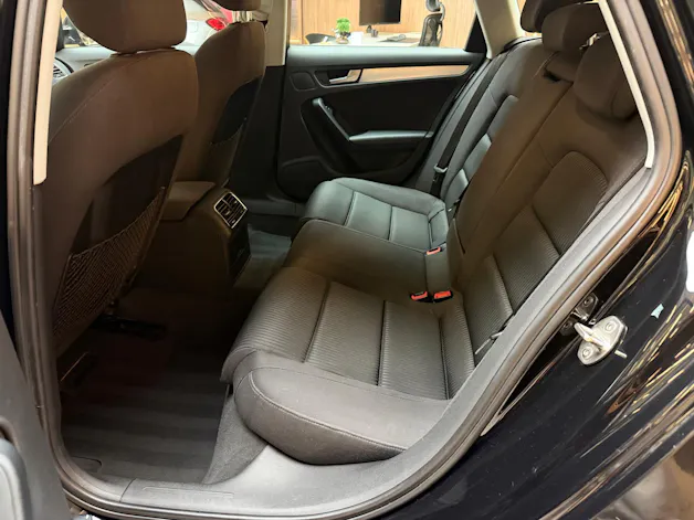 AUDI A4 Avant 2.0 TFSI 211 quat. S-Tronic