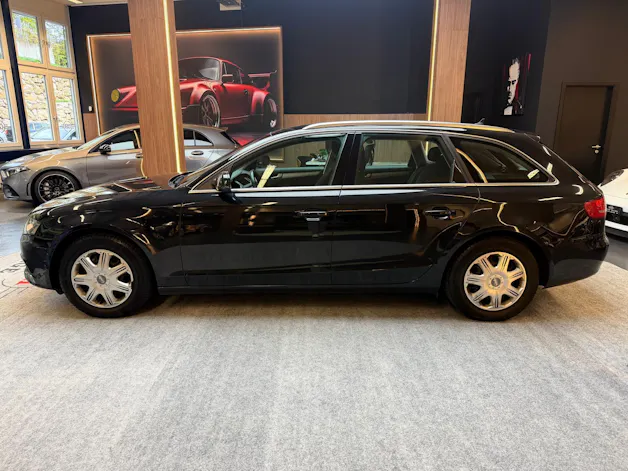 AUDI A4 Avant 2.0 TFSI 211 quat. S-Tronic