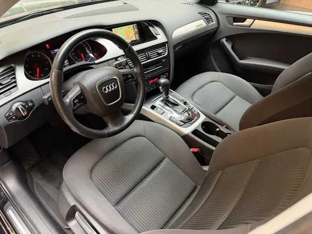 AUDI A4 Avant 2.0 TFSI 211 quat. S-Tronic