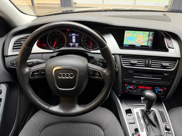 AUDI A4 Avant 2.0 TFSI 211 quat. S-Tronic