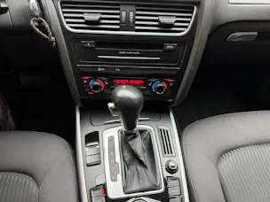 AUDI A4 Avant 2.0 TFSI 211 quat. S-Tronic