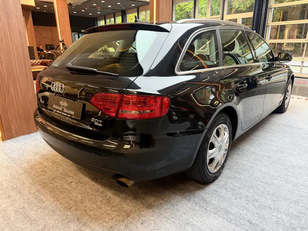AUDI A4 Avant 2.0 TFSI 211 quat. S-Tronic