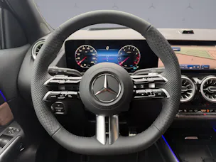 MERCEDES-BENZ GLA-Klasse H247 GLA 250 Swiss Star AMG Line 4matic
