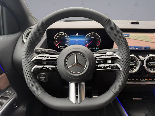 MERCEDES-BENZ GLA-Klasse H247 GLA 250 Swiss Star AMG Line 4matic