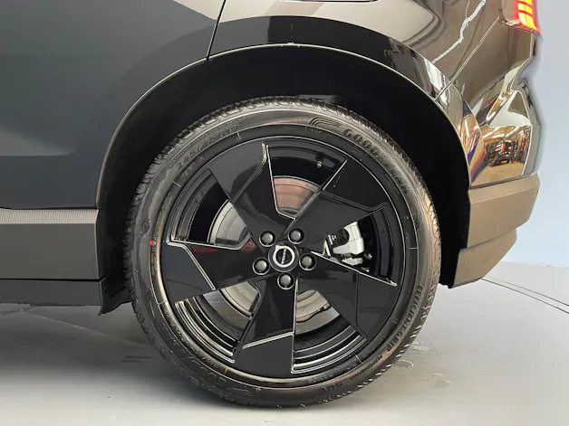 VOLVO EX30 P5 Longe Range XCENTRIC Black Edition