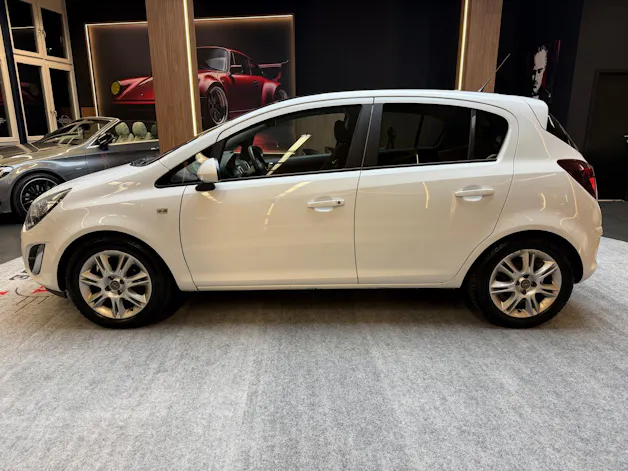 OPEL Corsa 1.4i 16V TP Color Ed.