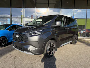 FORD Tourneo Bus 340 L1H1 PHEV Active