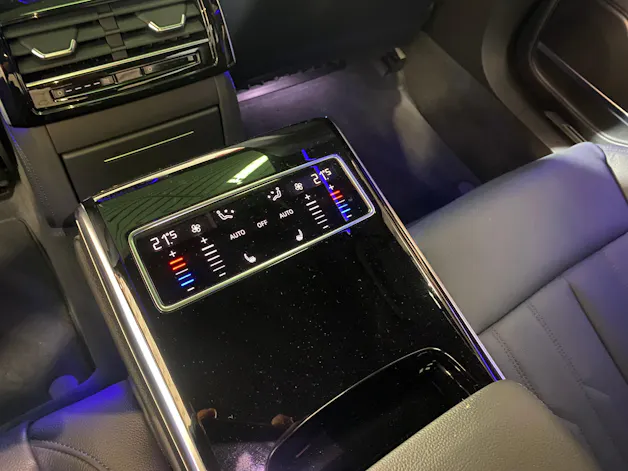 AUDI A8 50 TDI quattro tiptronic