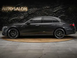 MERCEDES-BENZ E 300 e AMG Line 4Matic 9G-Tronic *Werksgarantie*21" Felgen*AHK*