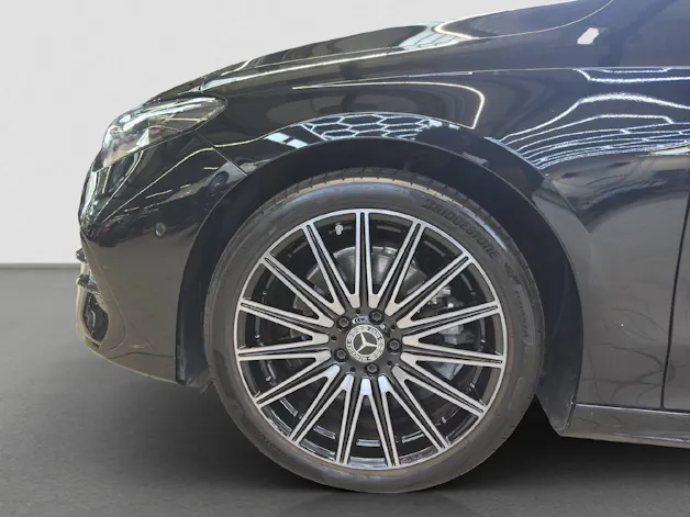 MERCEDES-BENZ CLA 350 AMG Line 4MATIC