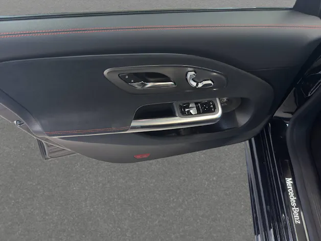 MERCEDES-BENZ CLA 350 AMG Line 4MATIC