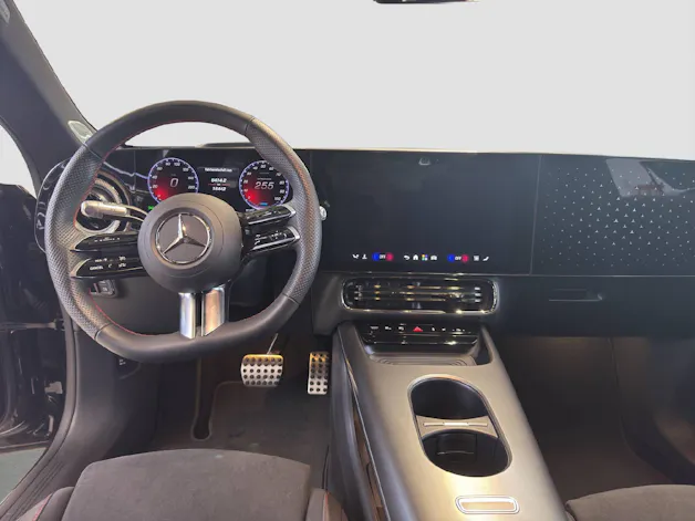 MERCEDES-BENZ CLA 350 AMG Line 4MATIC