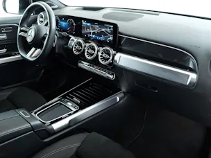 MERCEDES-BENZ GLB 220 AMG Line 4matic X247