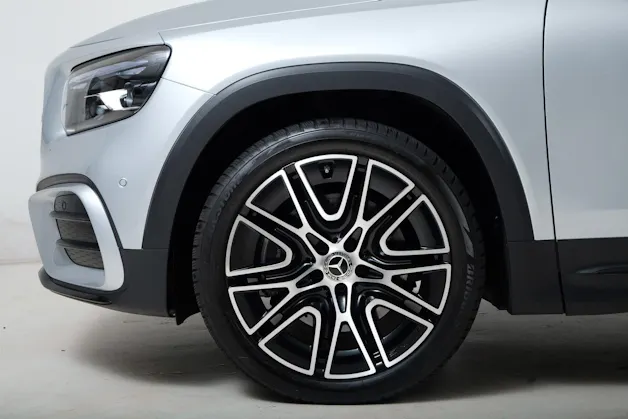 MERCEDES-BENZ GLB 220 AMG Line 4matic X247
