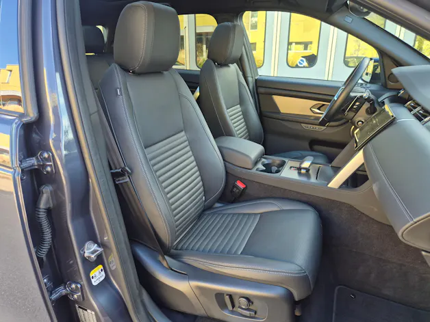 Land Rover Discovery Sport D200 2.0D TD4 MHEV Dynamic HSE AT9